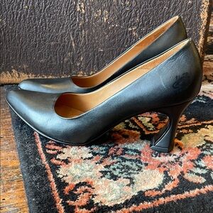 John Fluevog Deamond leather heels